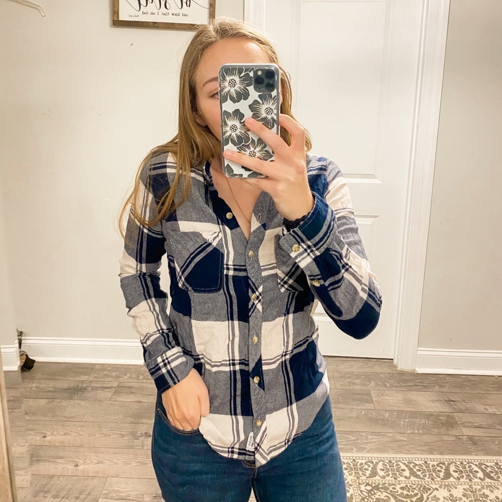 Abercrombie & Fitch Blue And White Plaid Button Down Women’s Size XS